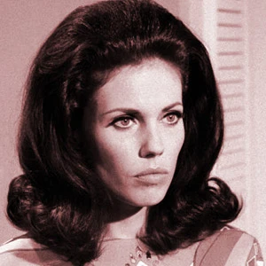 Lyn Peters age and date of birth