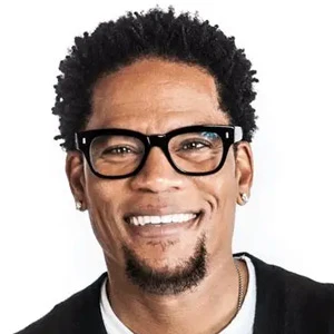 D. L. Hughley age and date of birth