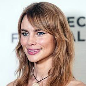 Lucy Fry age and date of birth