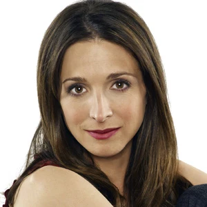 Marin Hinkle age and date of birth