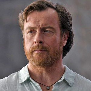 Toby Stephens