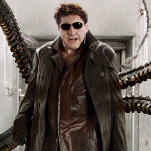 Alfred Molina