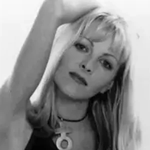 Donna Lewis age and date of birth