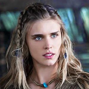 Gaia Weiss age and date of birth
