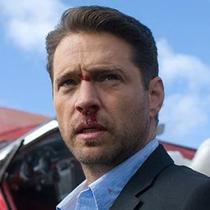 Jason Priestley age and date of birth