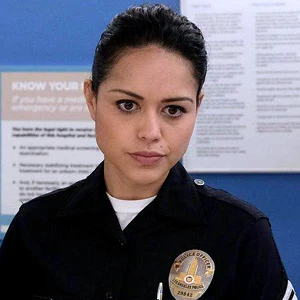 Alyssa Diaz age and date of birth
