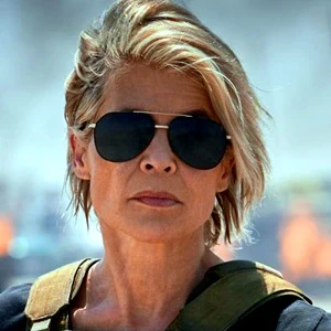 Linda Hamilton age and date of birth