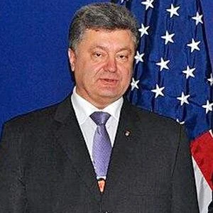 Petro Poroshenko age and date of birth