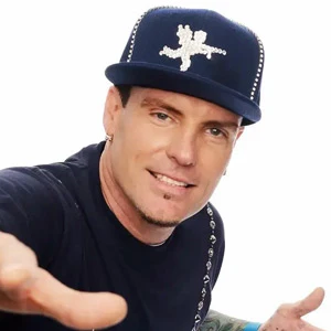 Vanilla Ice age and date of birth