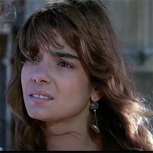 Laura San Giacomo age and date of birth