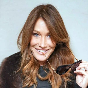 Carla Bruni age and date of birth
